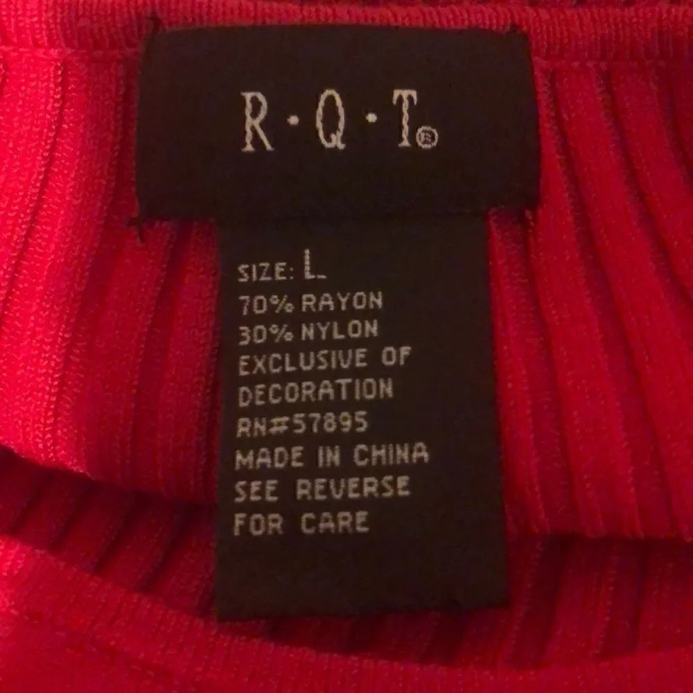 R-Q-T Top   - Picture 5 of 5